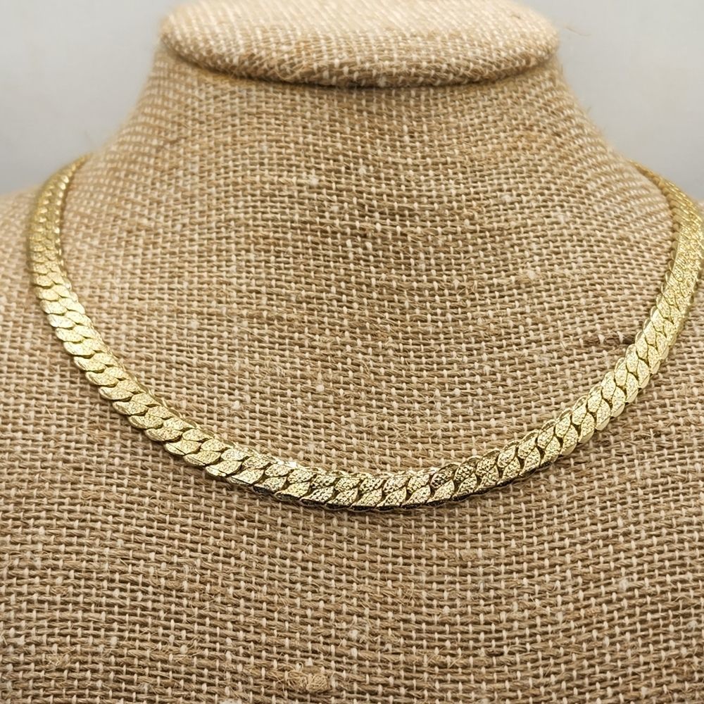 30 Inch Gold Curb Chain Necklace NWOT